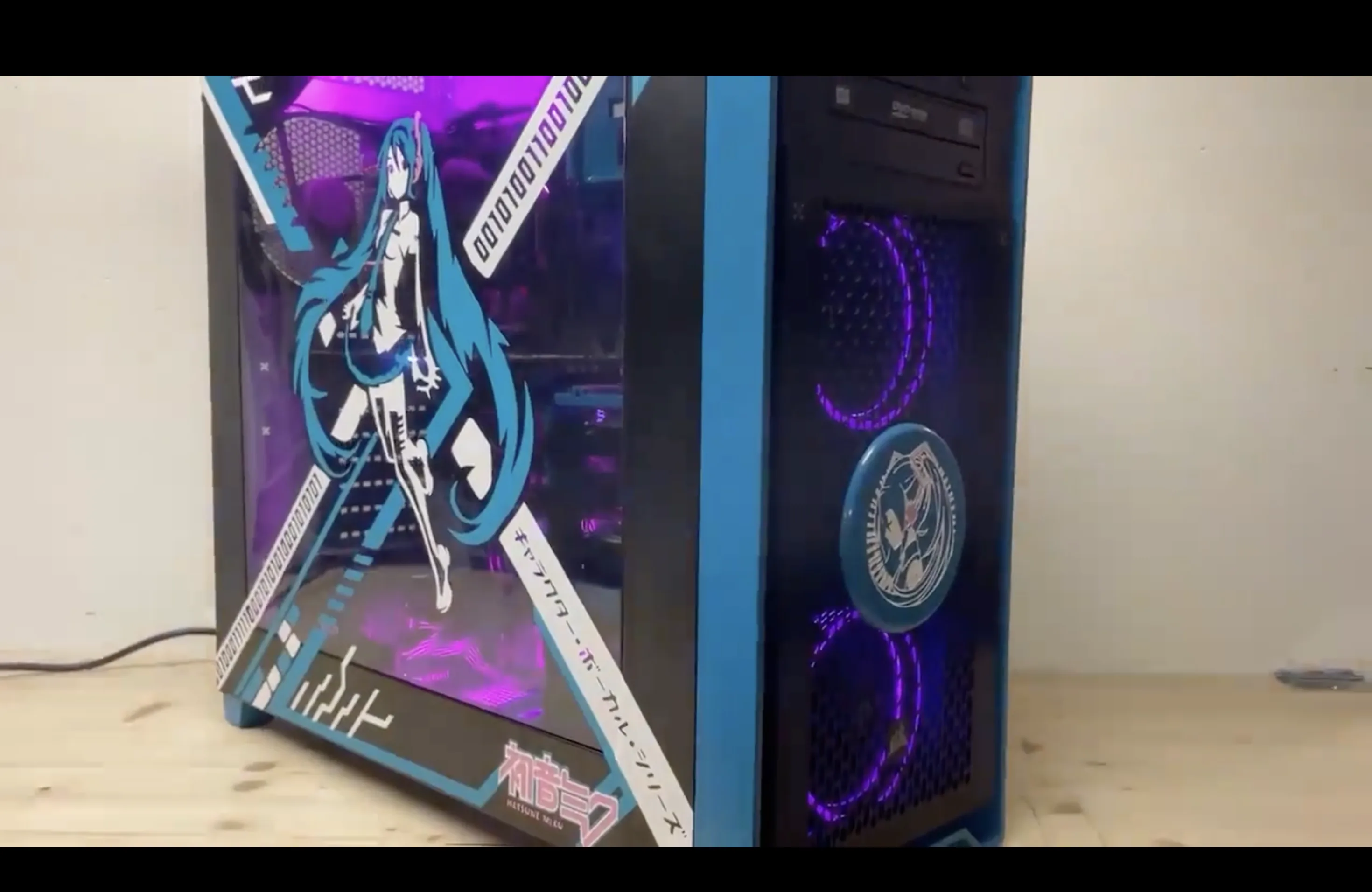 CUSTOM HATSUNE MIKU — image 2